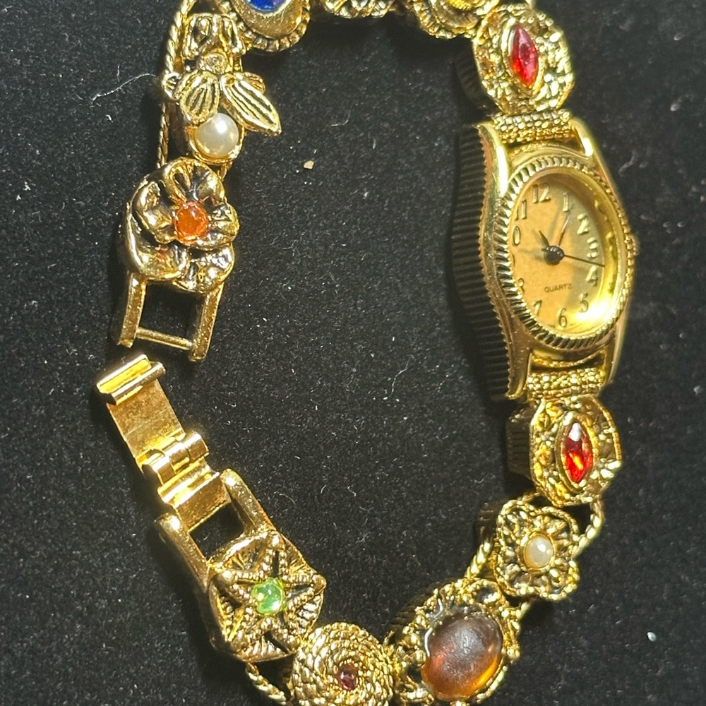 Avon vintage GRUNGE QUARTZ WATCH SLIDE CHARM BRACELET GOLD TONE- collectables - Picture 5 of 17